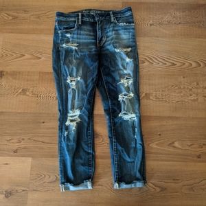 American Eagle distressed jegging crops